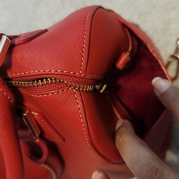 Tory Burch red Saffiano Bowling bag - Picture 6 of 9